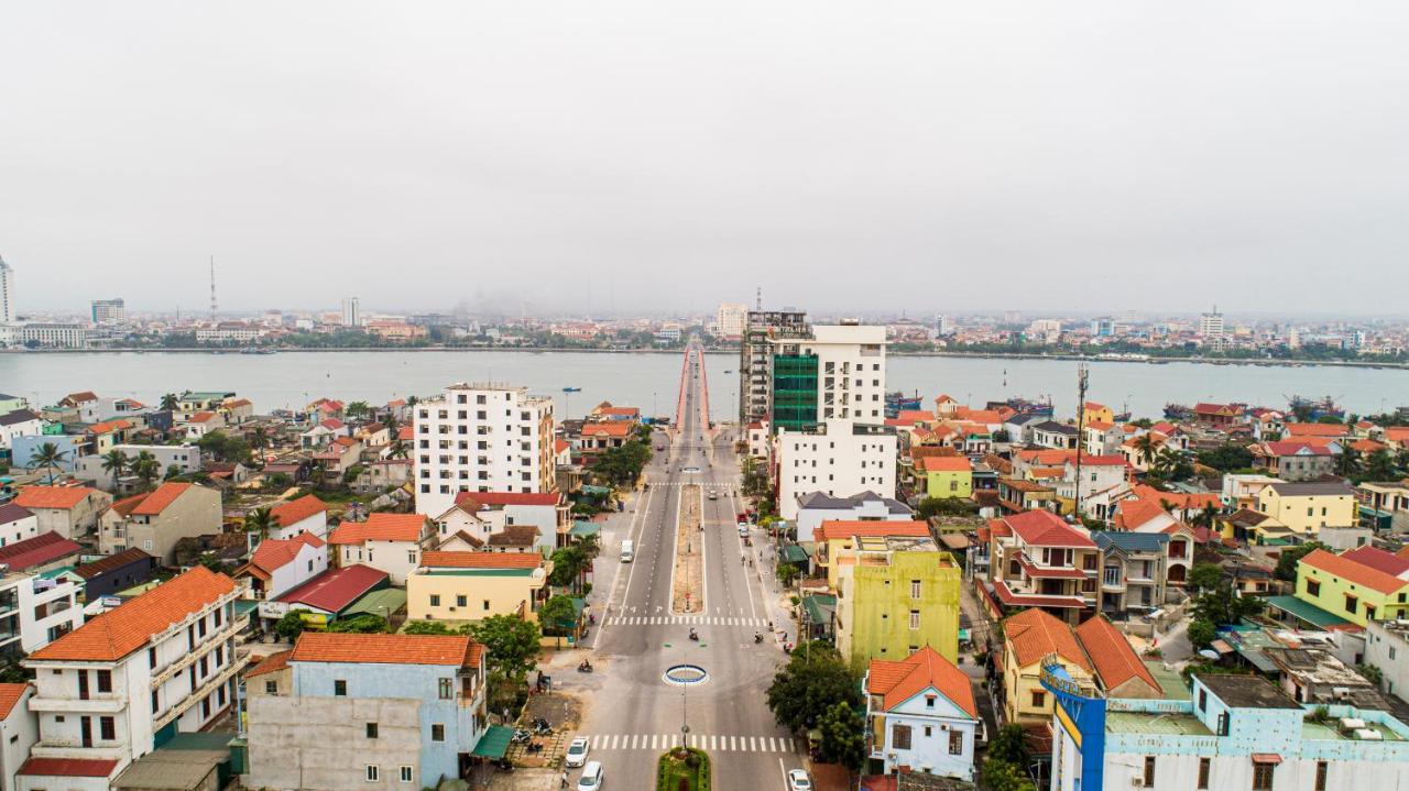 Rose Hotel Quang Binh ドンホイ エクステリア 写真